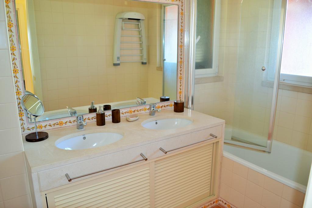 Apartamento Golf Resort تشارنكه الغرفة الصورة